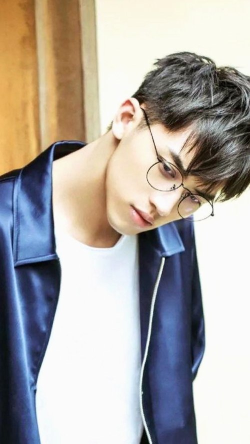 娱乐圈CP风波：真相揭秘与幕后的错综复杂